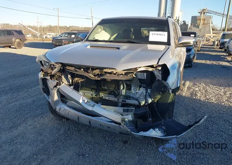 2018 Toyota 4Runner Trd Off Road из США, поврежденный, VIN JTEBU5JR4J5521407